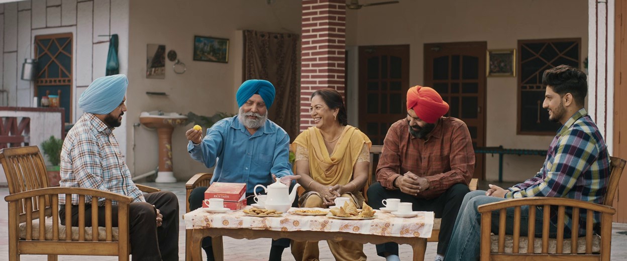 Rose Rosy Te Gulab (2024) AMZN WEB-DL Punjabi 576p AVC DDP 5.1 ESub.mkv.0004
